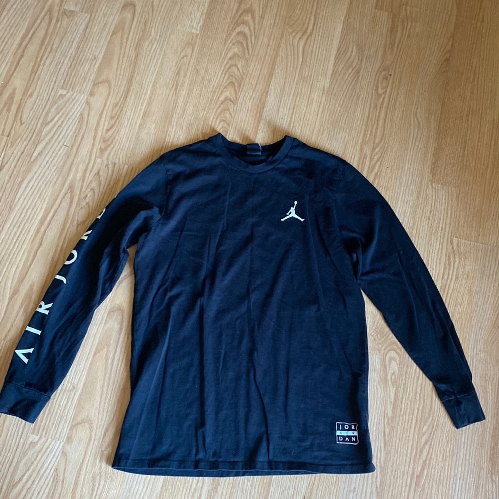 Mens jordan large shirt